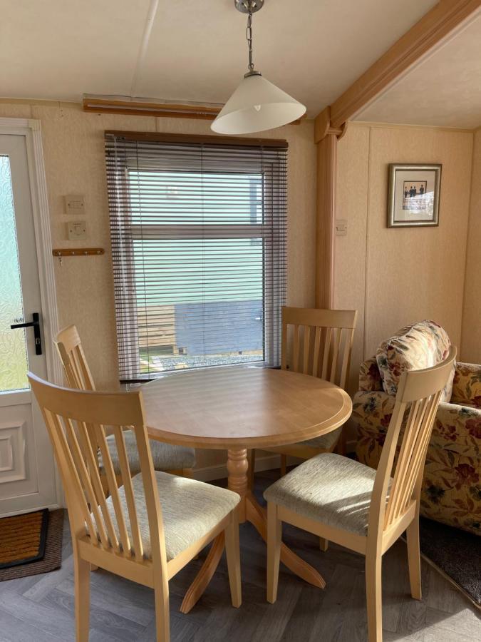 Immaculate 2-Bed Static Caravan At Monrieth Newton Stewart Exterior foto